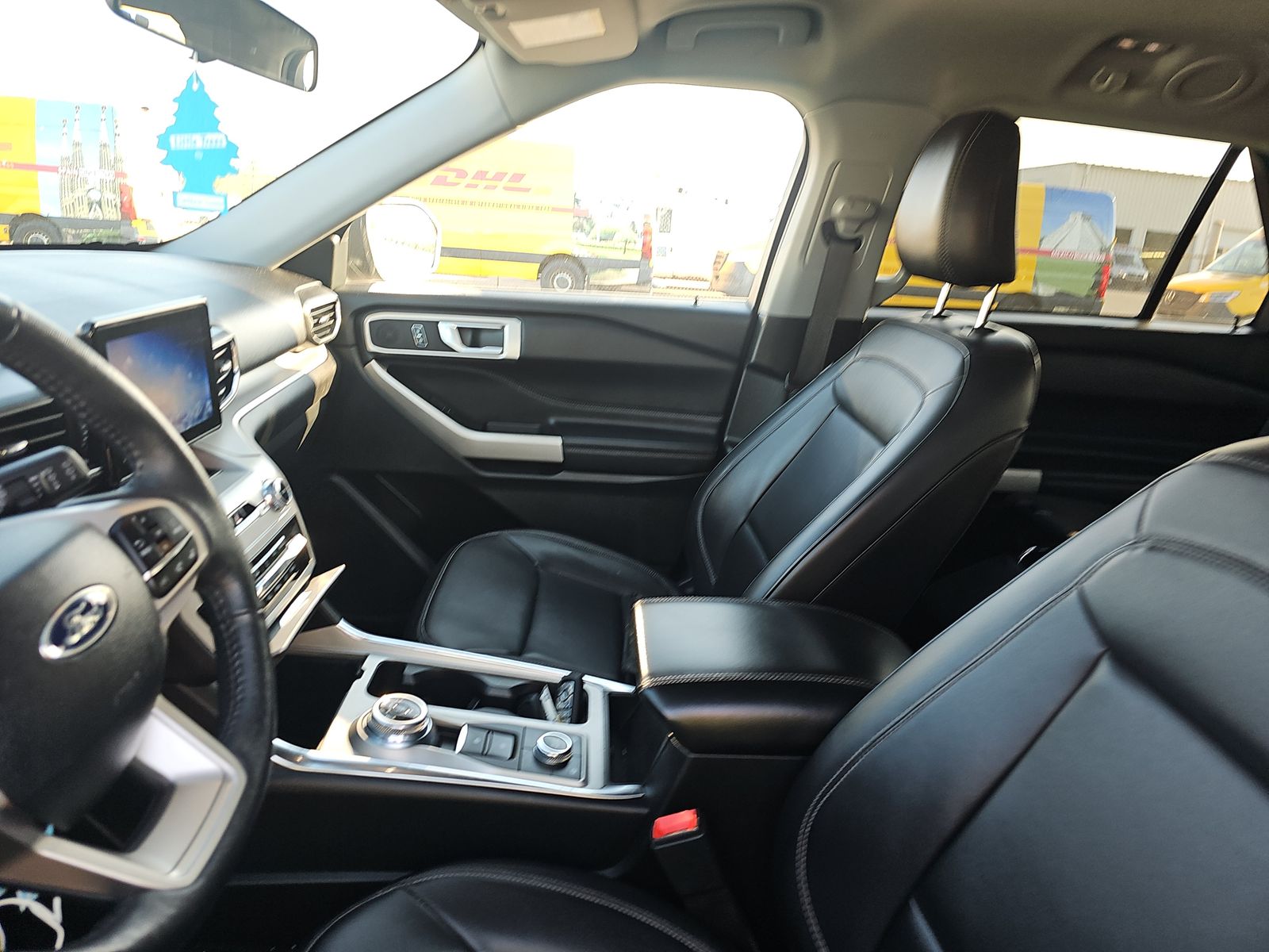 FORD EXPLORER - 8