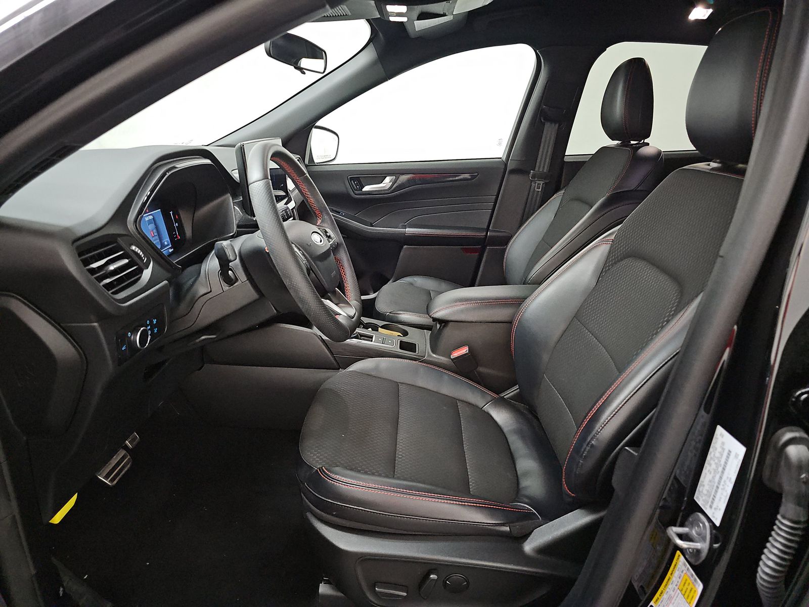 FORD ESCAPE - 8