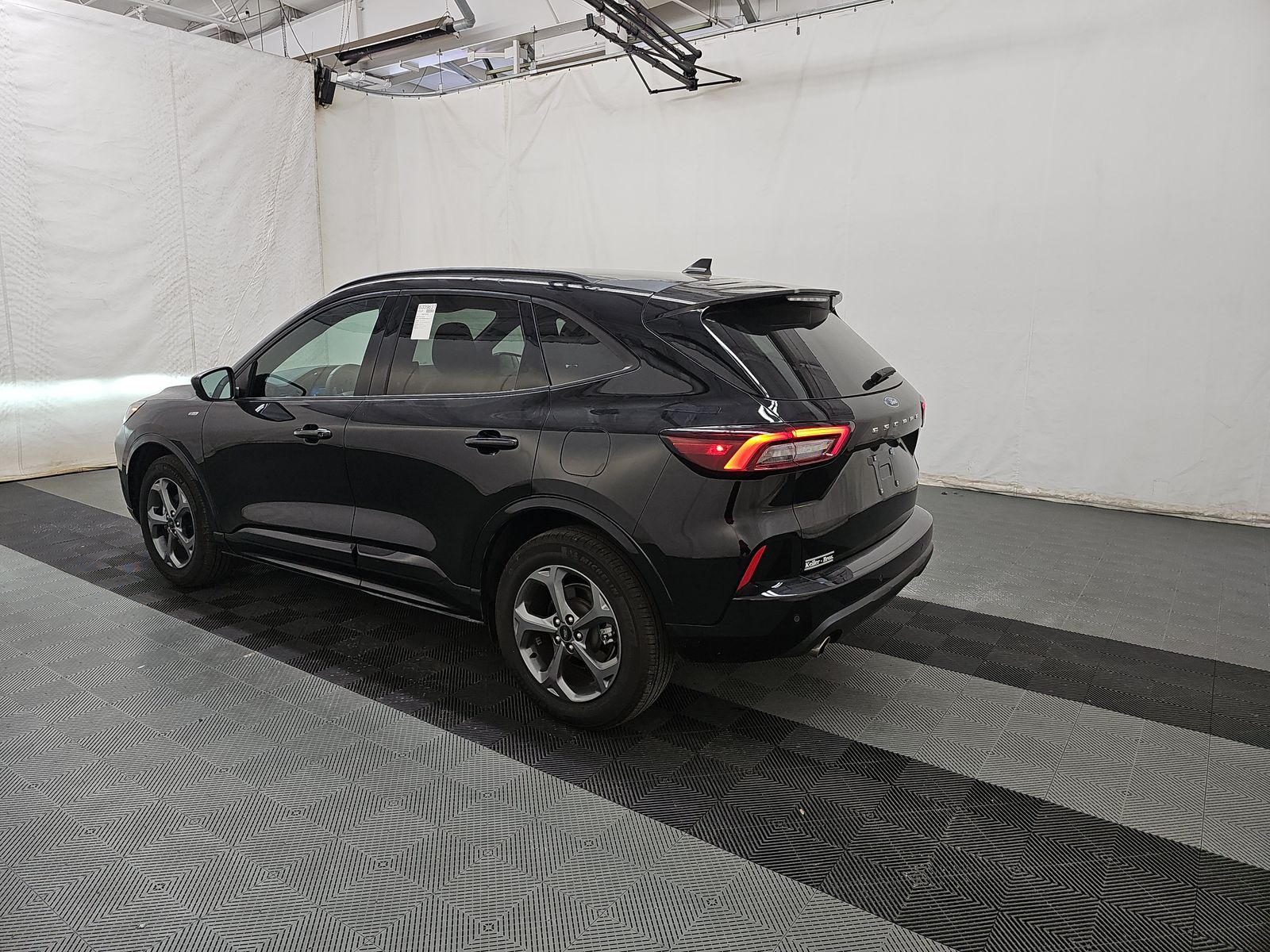 FORD ESCAPE - 7
