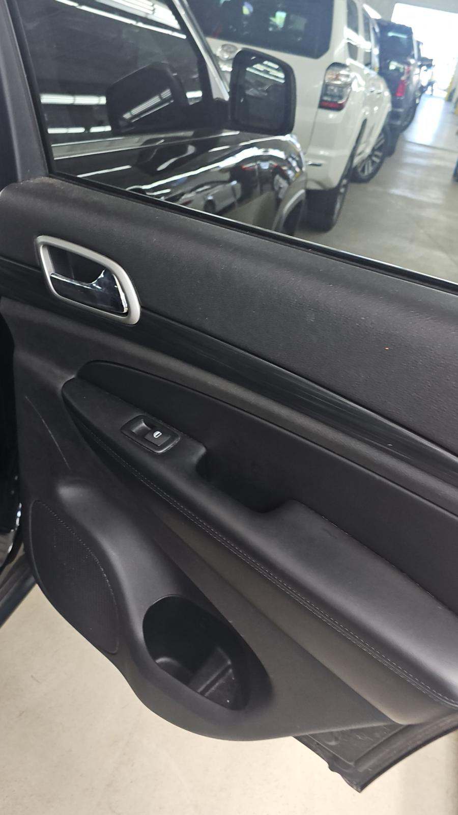 2019 Jeep Grand Cherokee Laredo E Edition AWD