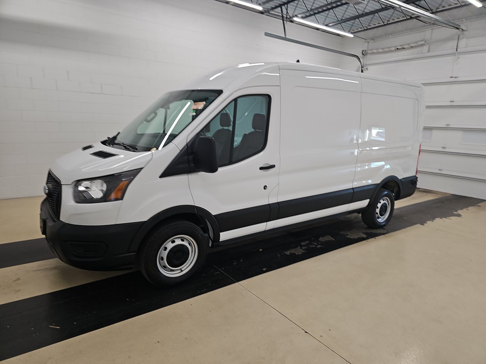FORD TRANSIT 250 - 1