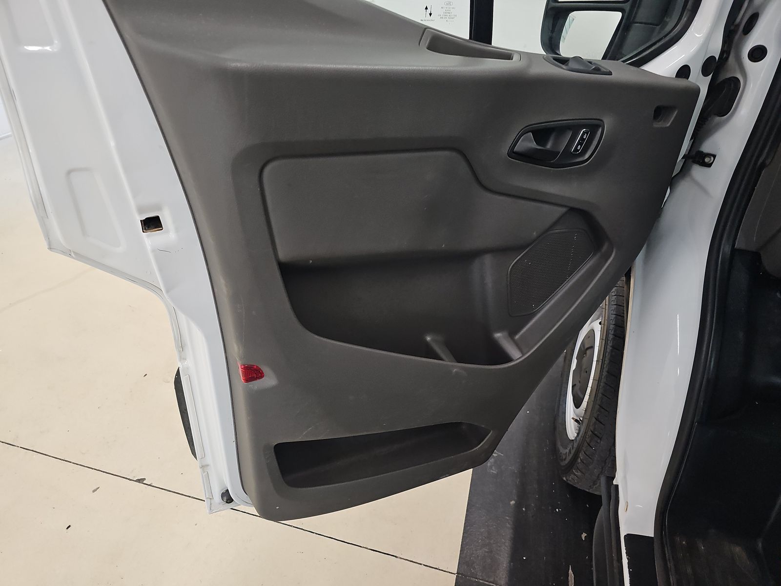 FORD TRANSIT 250 - 10