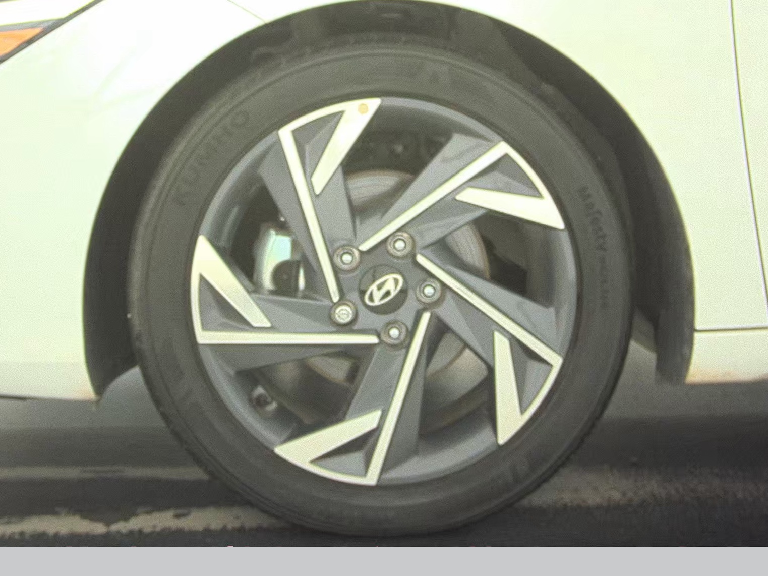 2025 Hyundai Elantra SEL Sport FWD