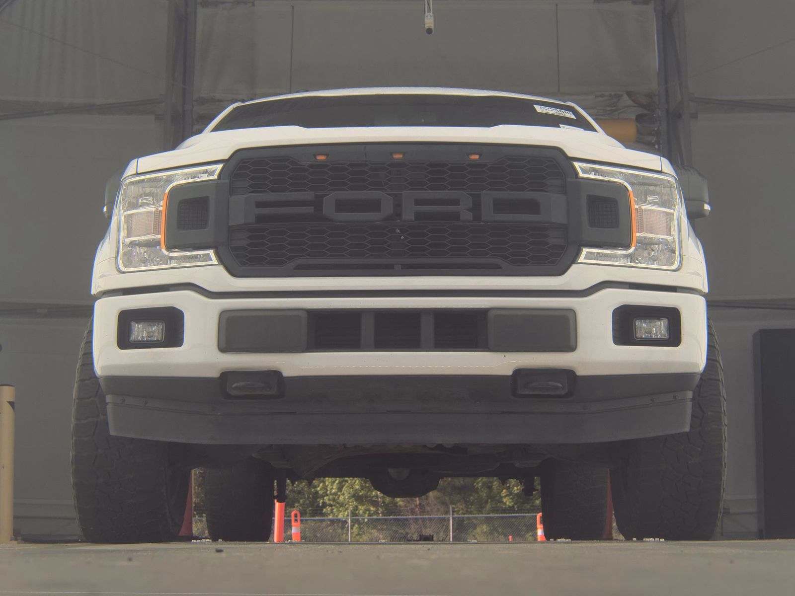 FORD F-150 - 4