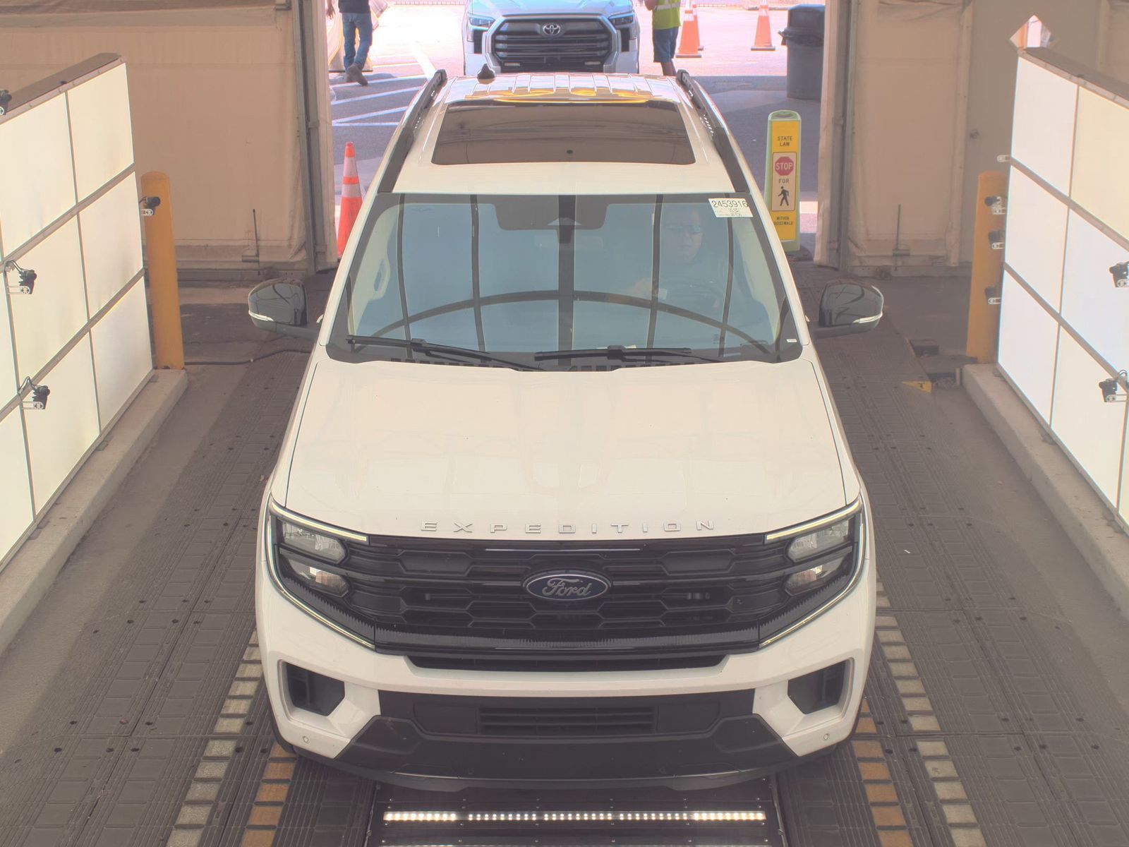 FORD EXPEDITION - 3