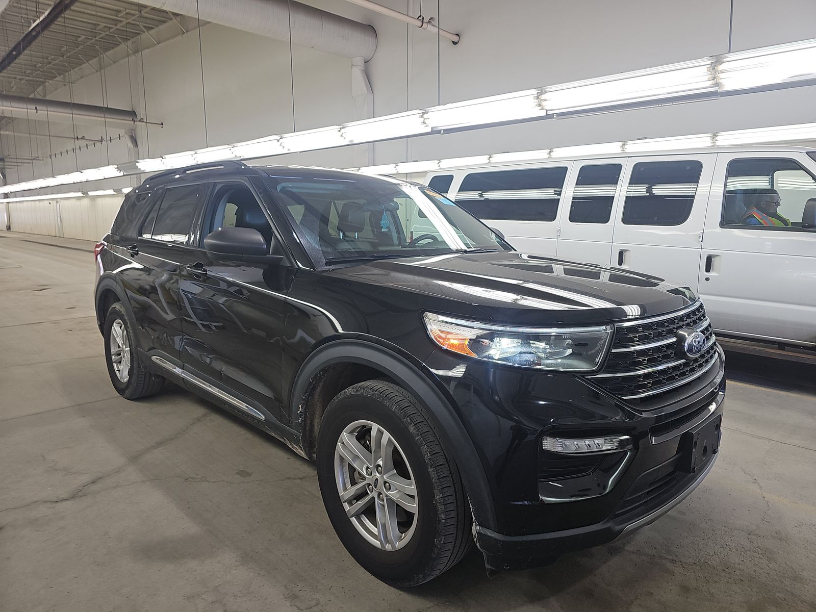 FORD EXPLORER - 4