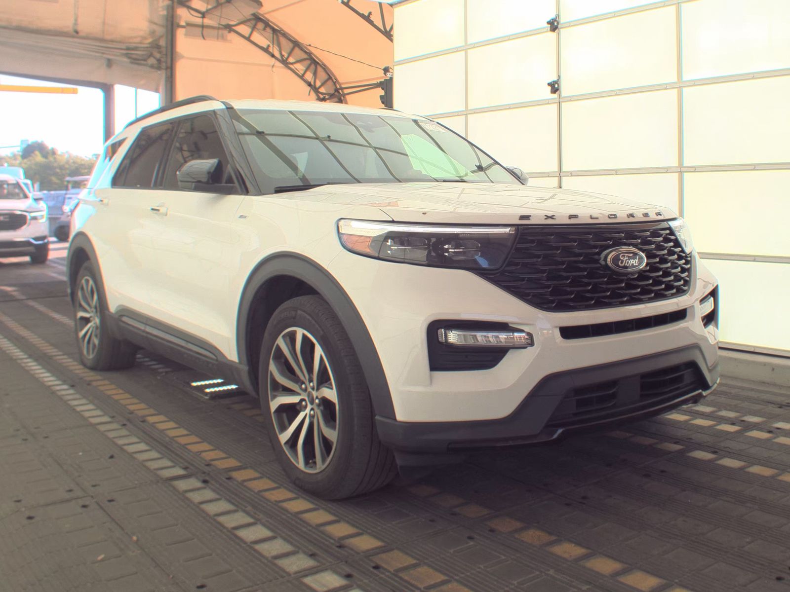 FORD EXPLORER - 5