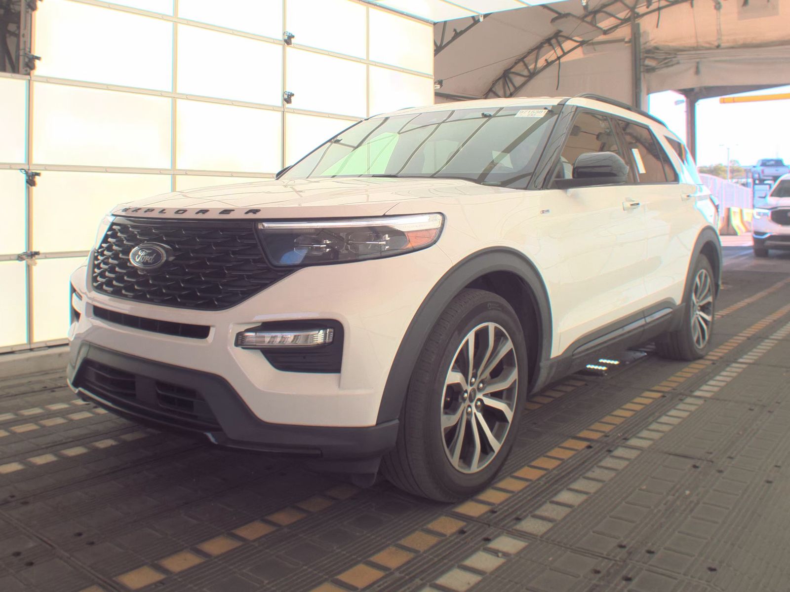 FORD EXPLORER - 1
