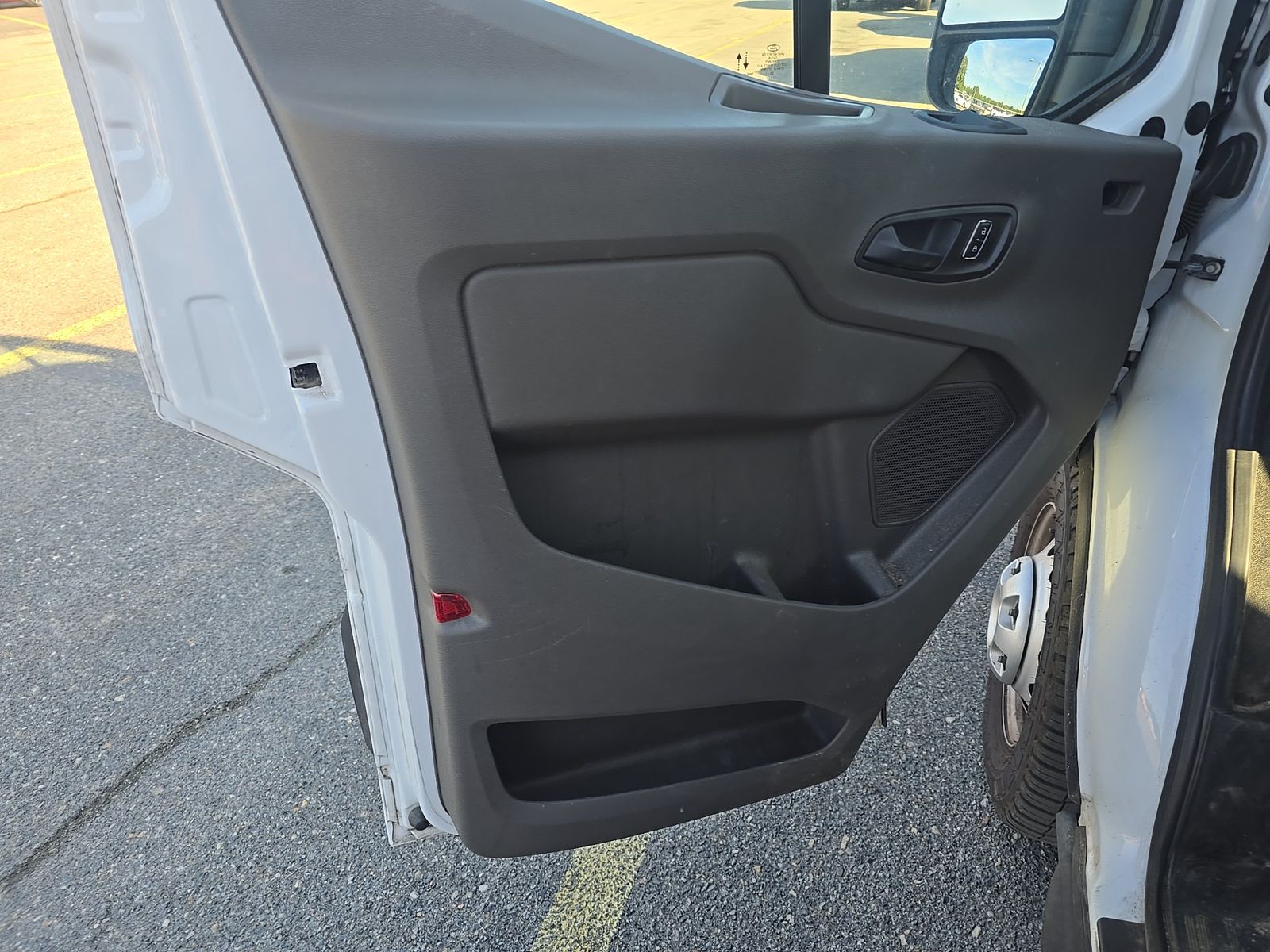 FORD TRANSIT 150 - 10