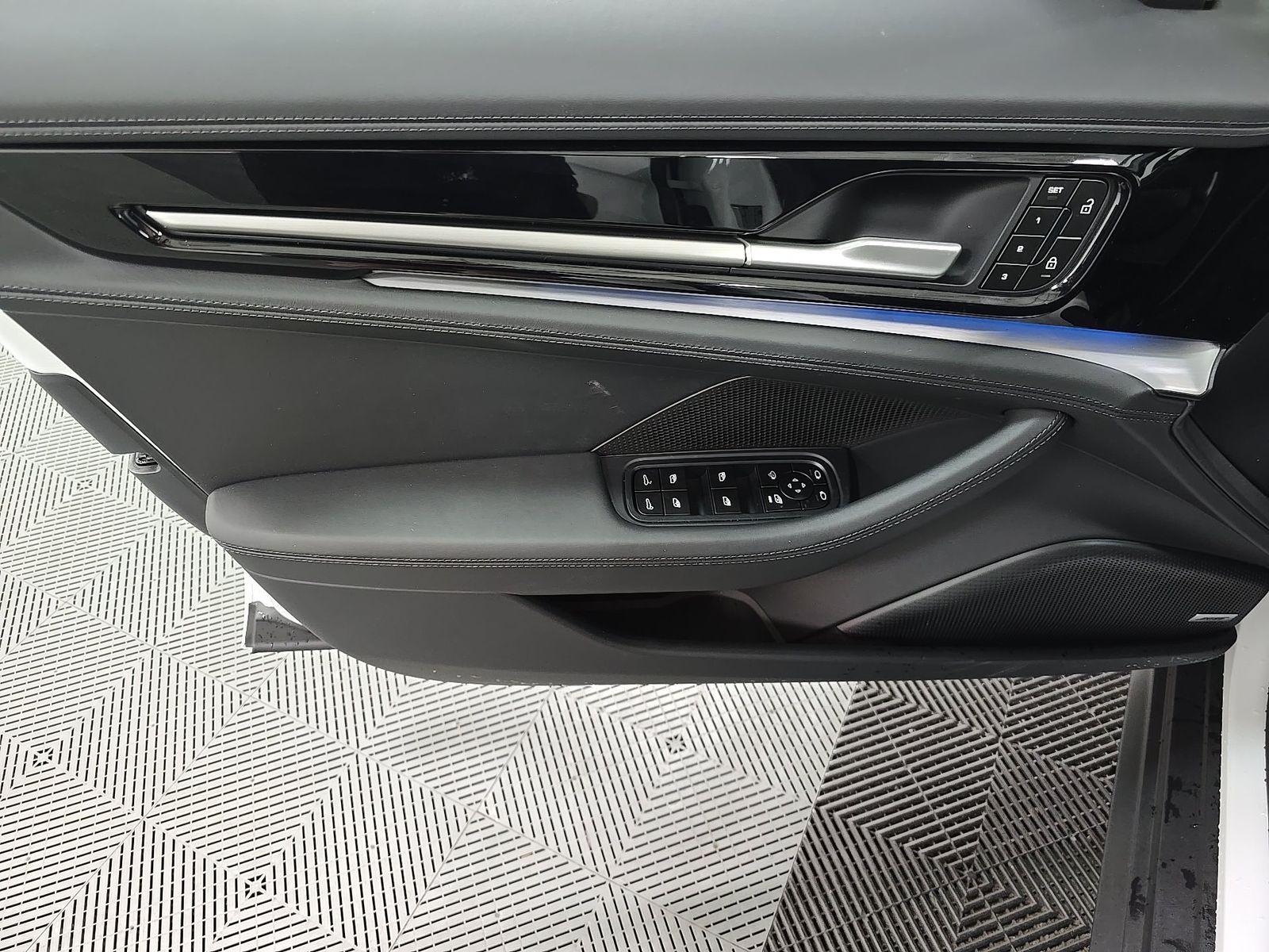 2025 Porsche Panamera Base RWD