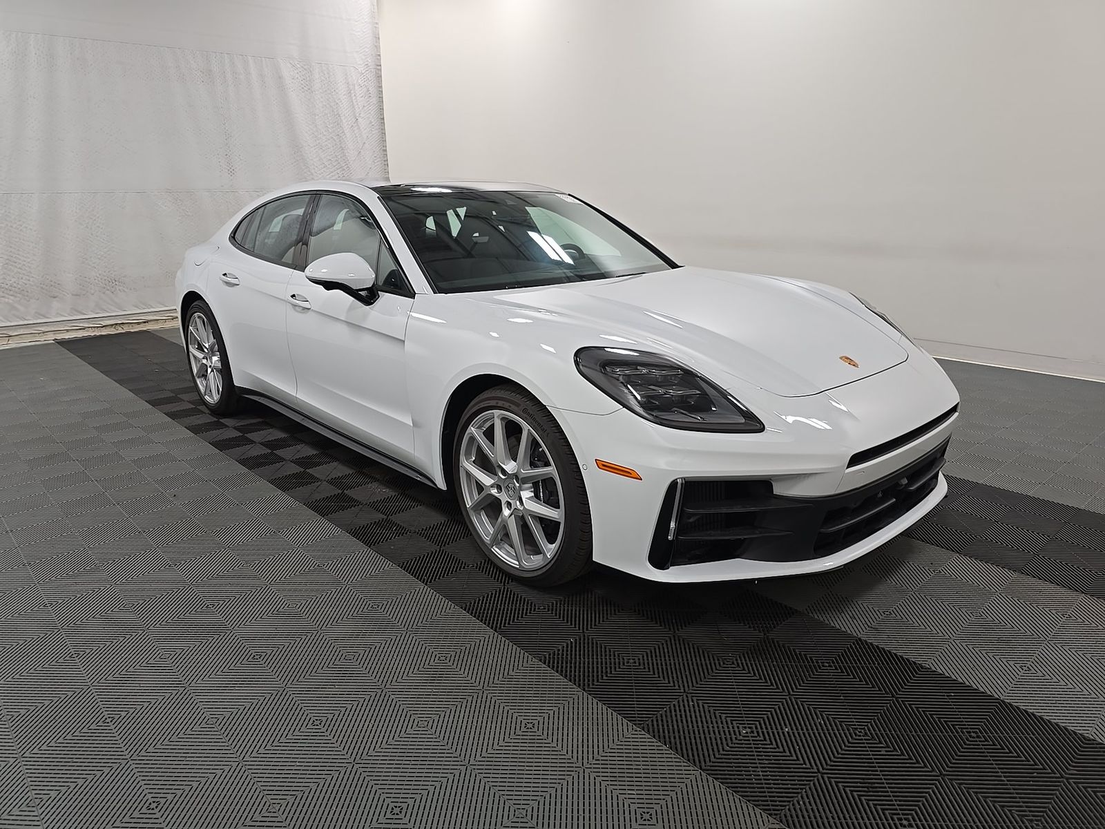 2025 Porsche Panamera Base RWD
