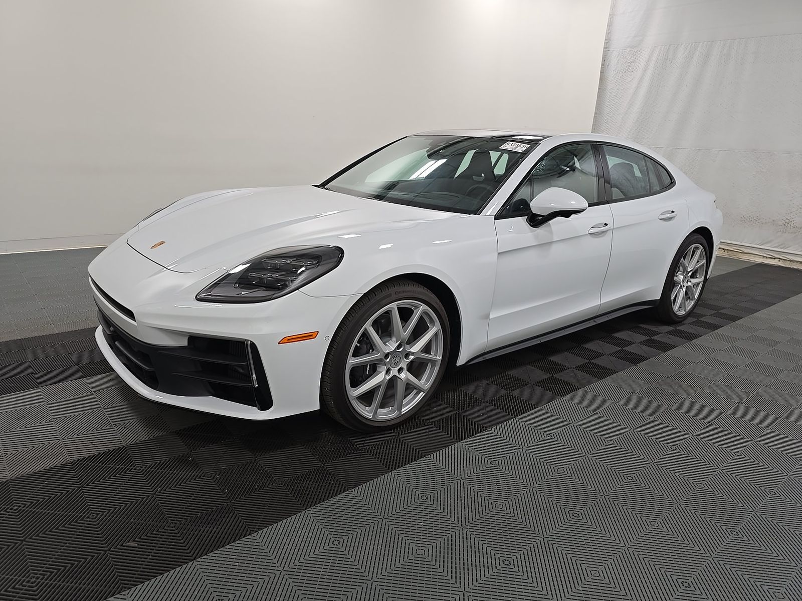 2025 Porsche Panamera Base RWD
