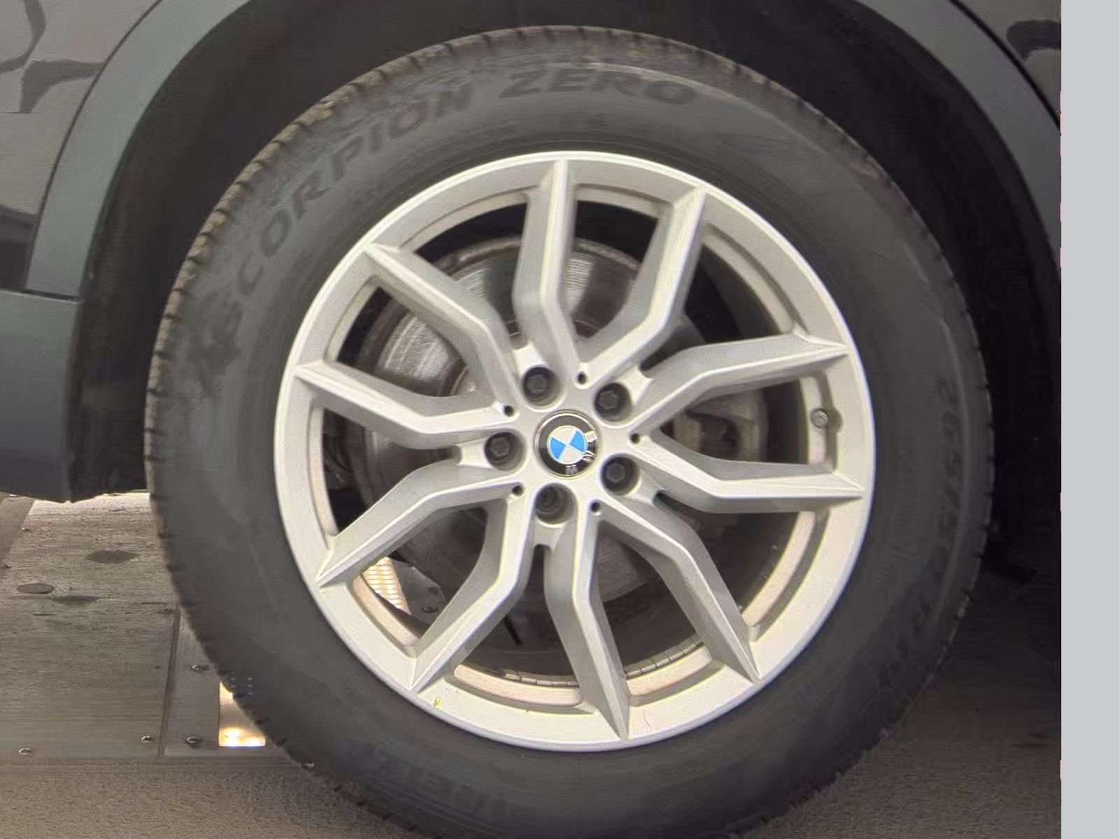 2020 BMW X5 xDrive40i AWD