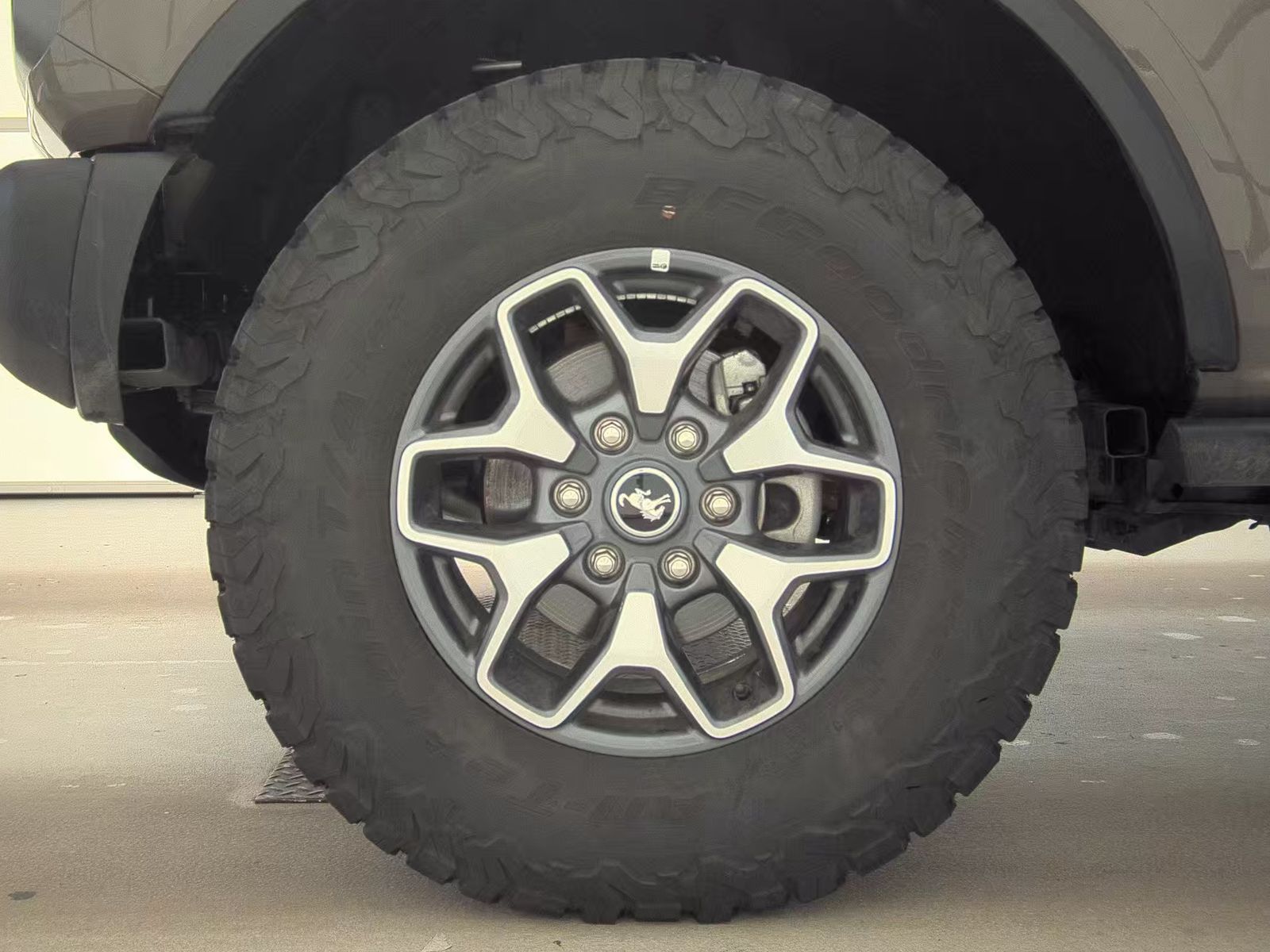 FORD BRONCO - 10