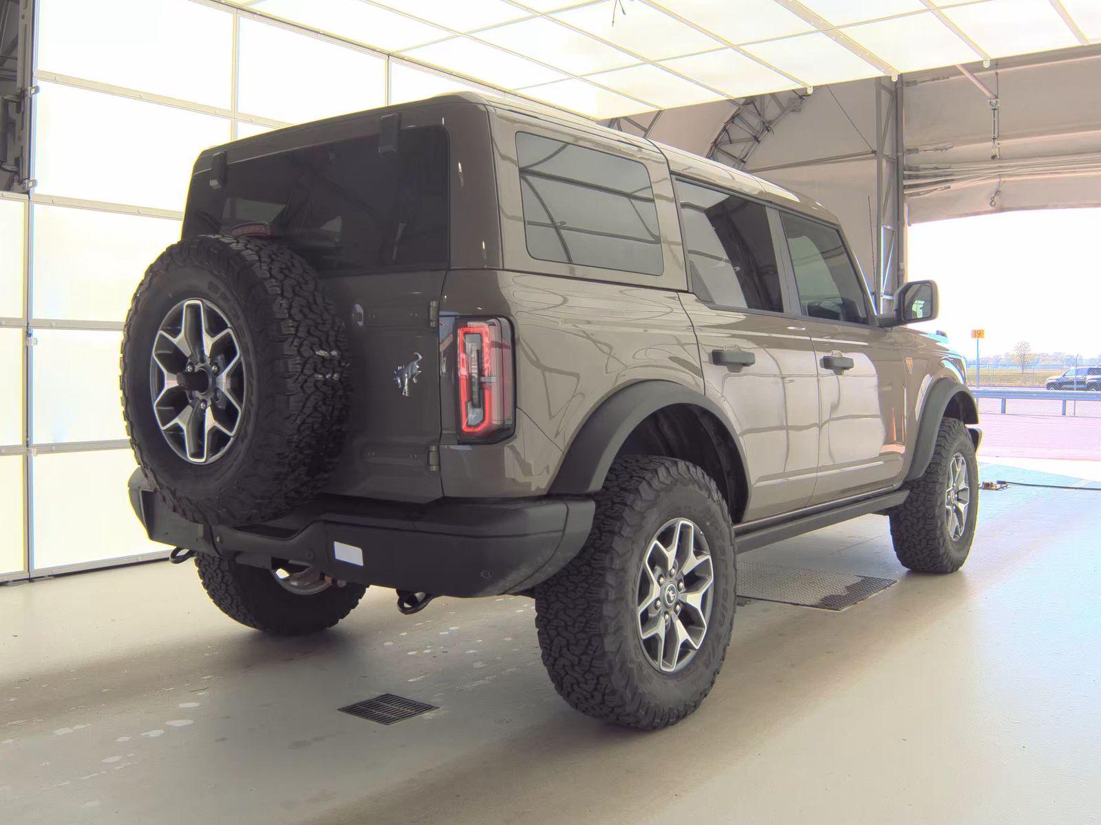 FORD BRONCO - 6