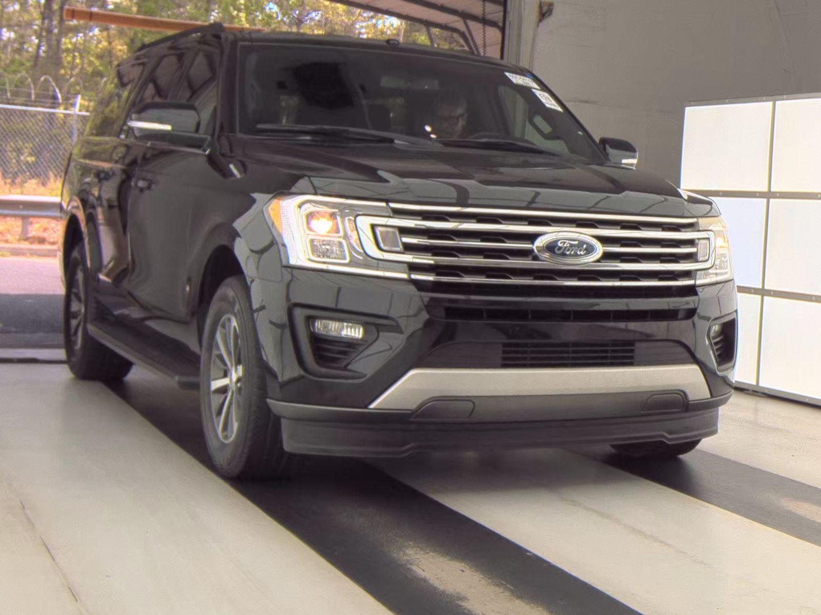 FORD EXPEDITION MAX - 4