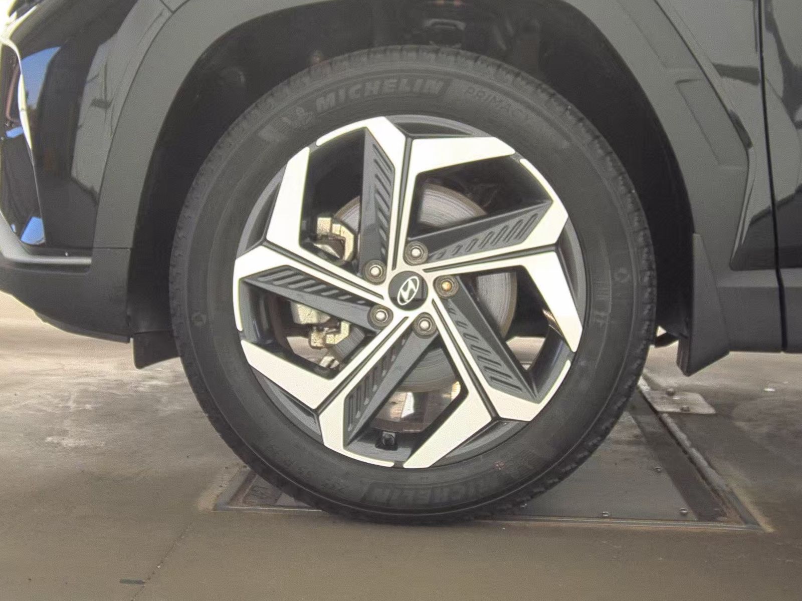 HYUNDAI TUCSON - 10