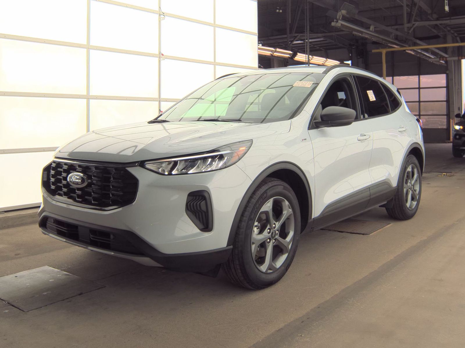 FORD ESCAPE - 1