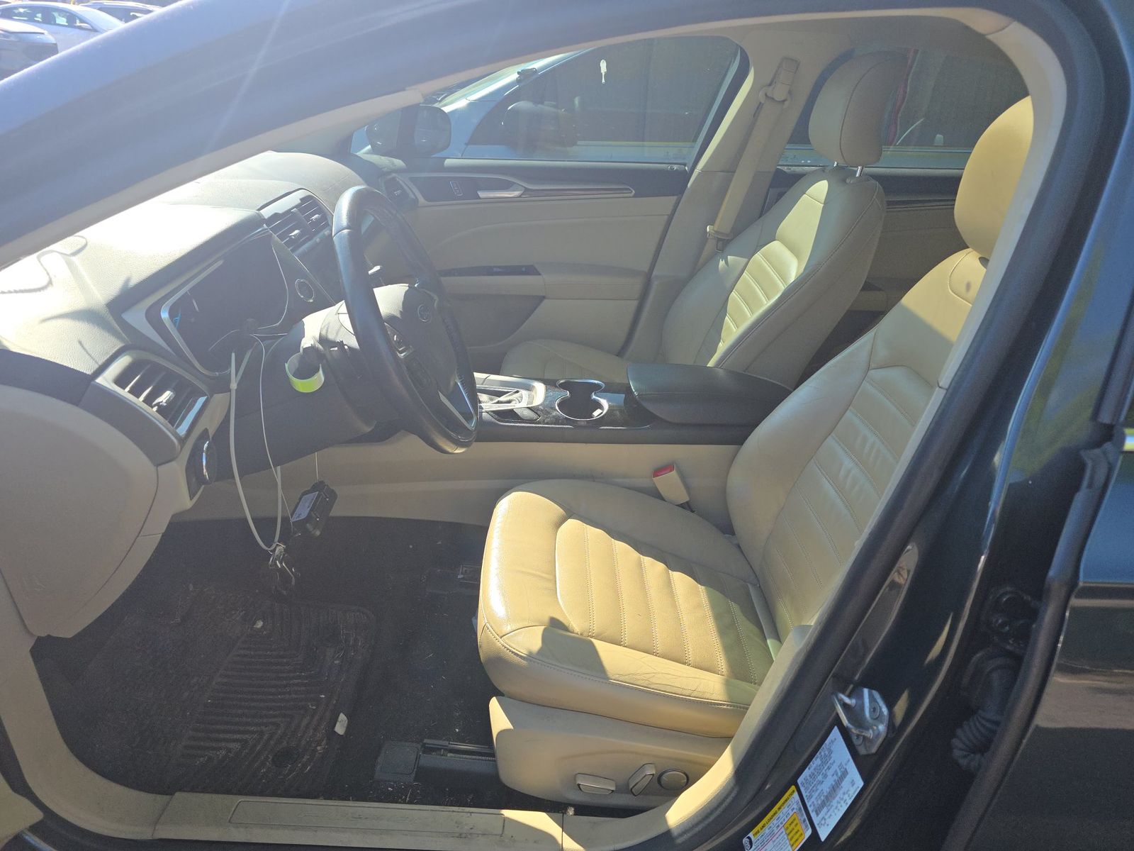 FORD FUSION - 8