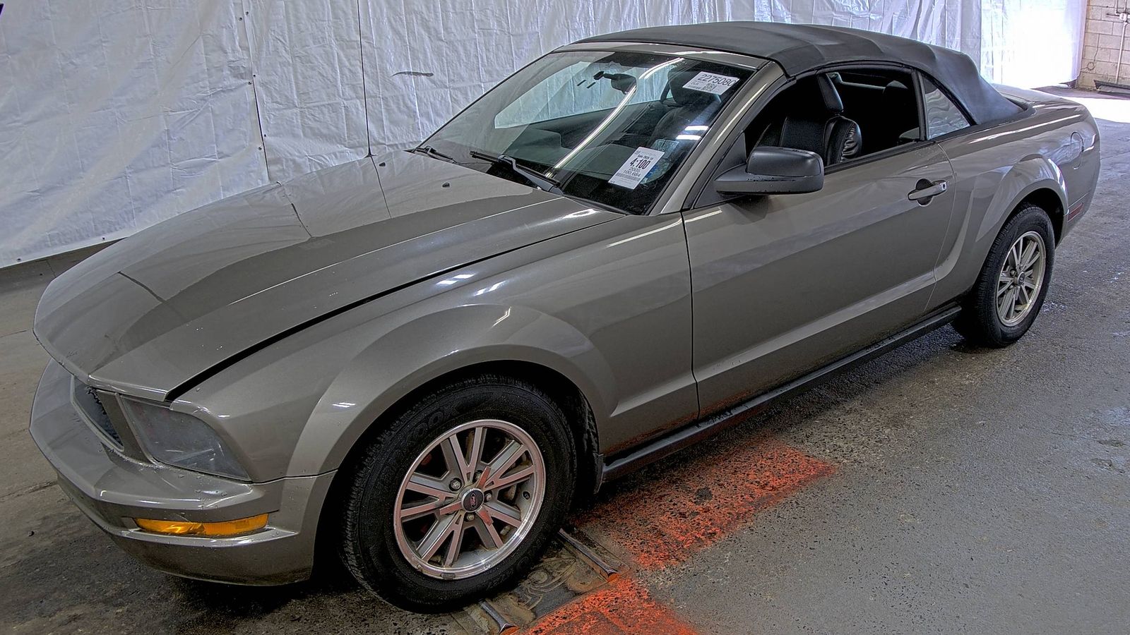 FORD MUSTANG - 1