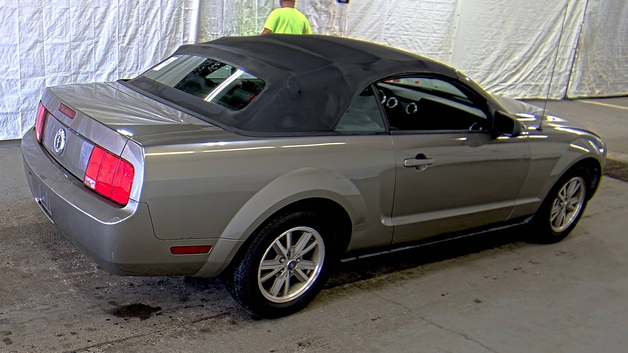 FORD MUSTANG - 5