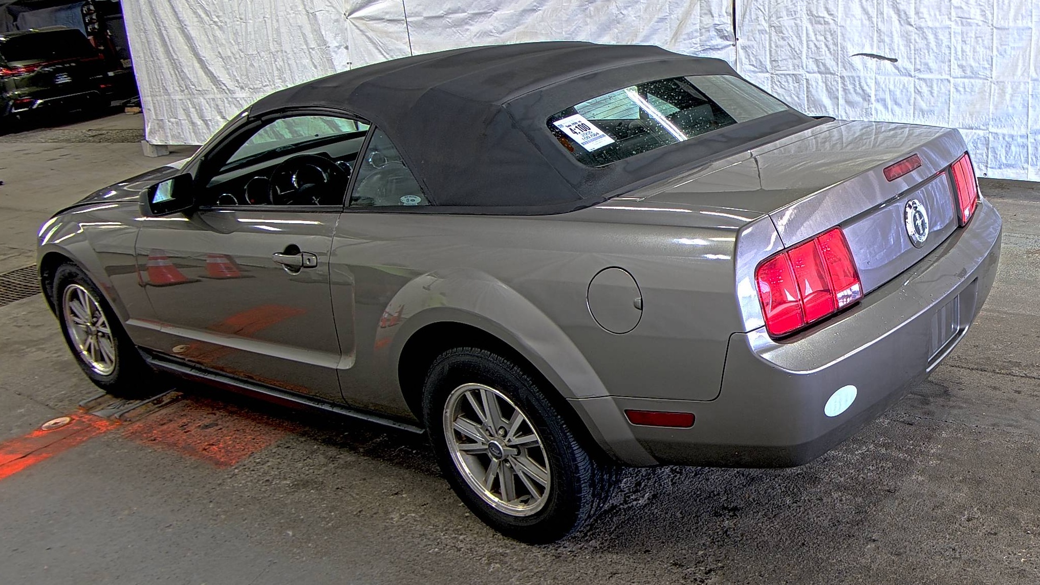 FORD MUSTANG - 7