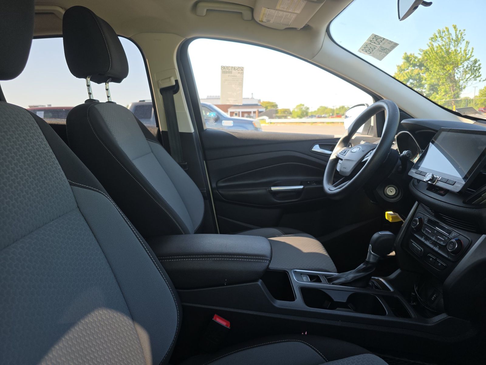 FORD ESCAPE - 9