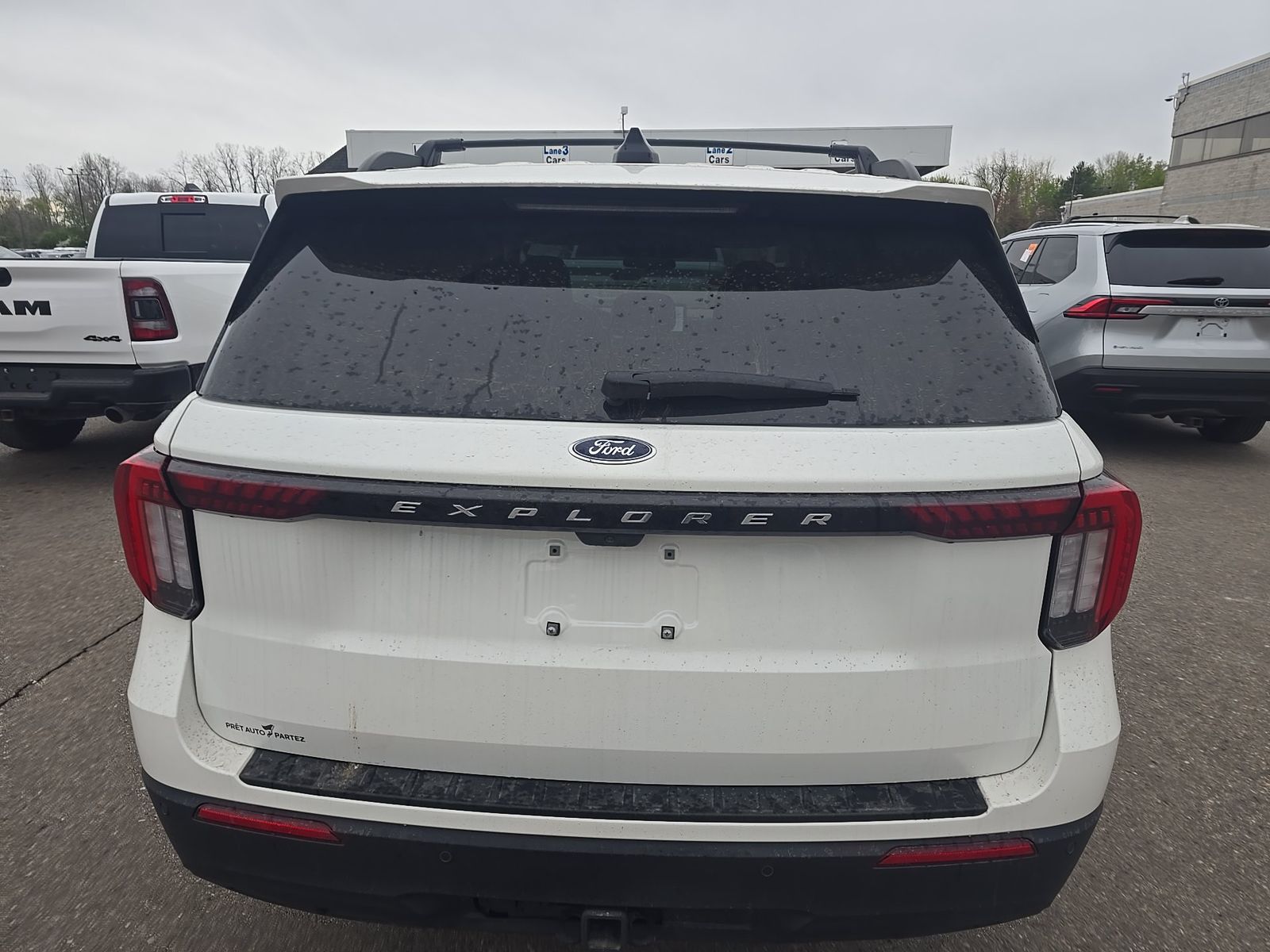 2025 Ford Explorer Active AWD