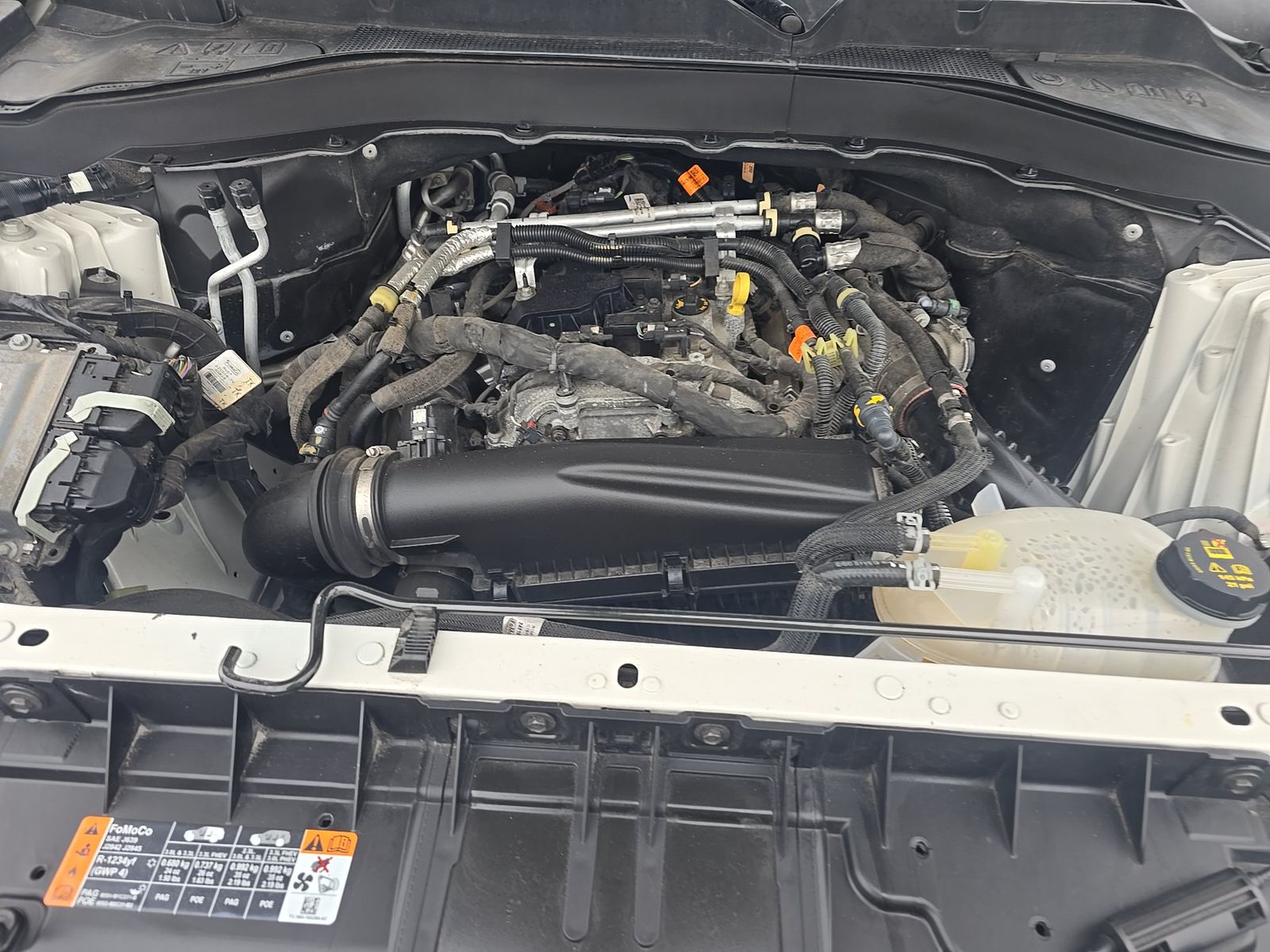 2025 Ford Explorer Active AWD