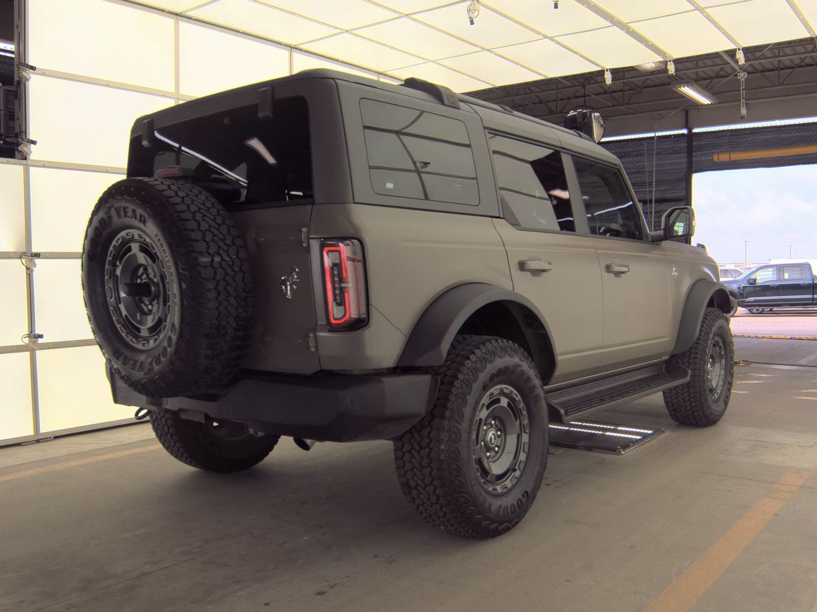 FORD BRONCO - 6