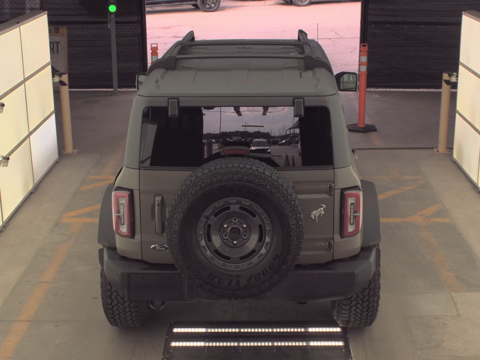 FORD BRONCO - 7
