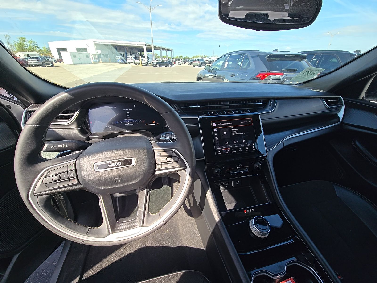 2023 Jeep Grand Cherokee Altitude RWD