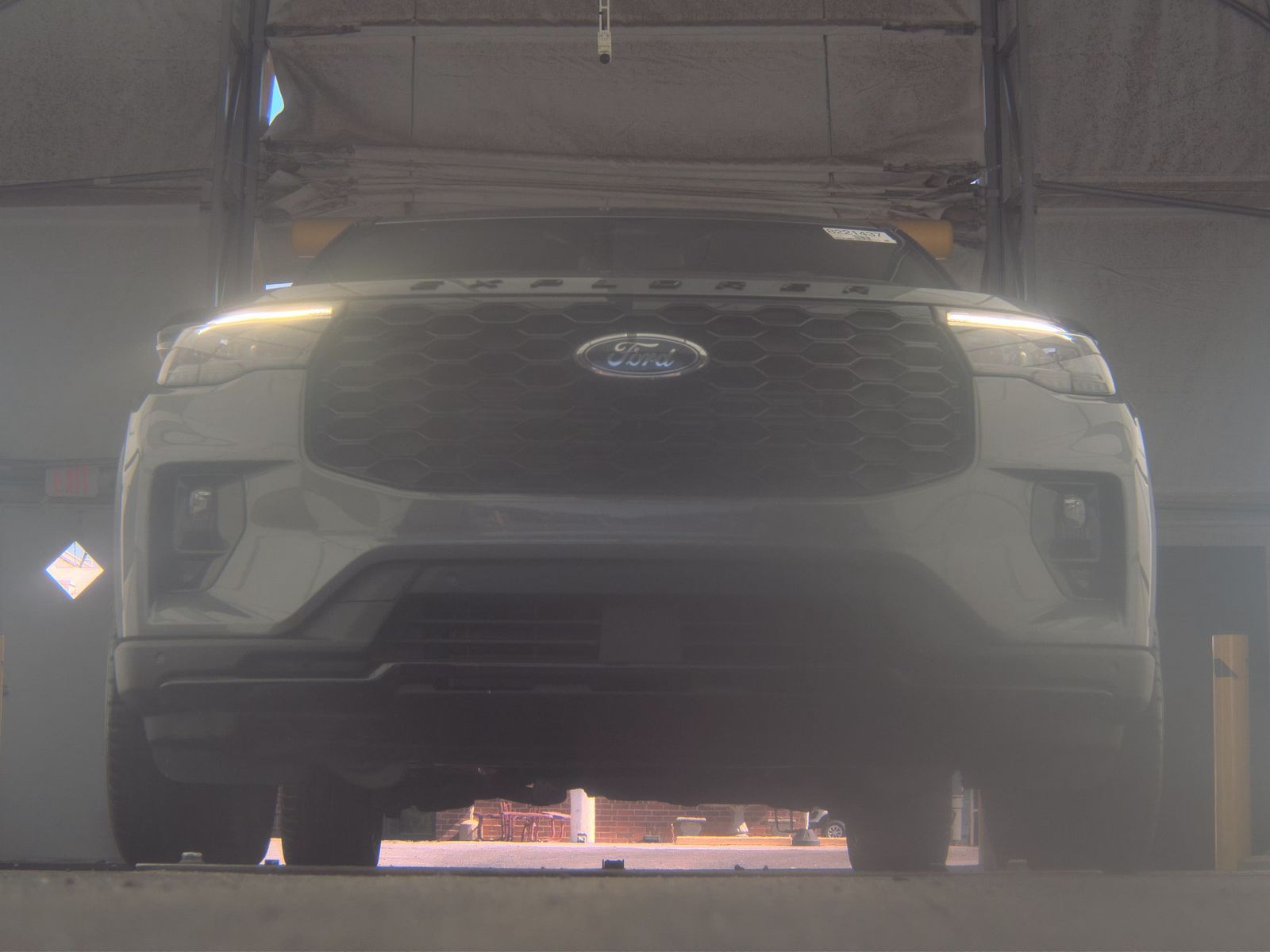 FORD EXPLORER - 4