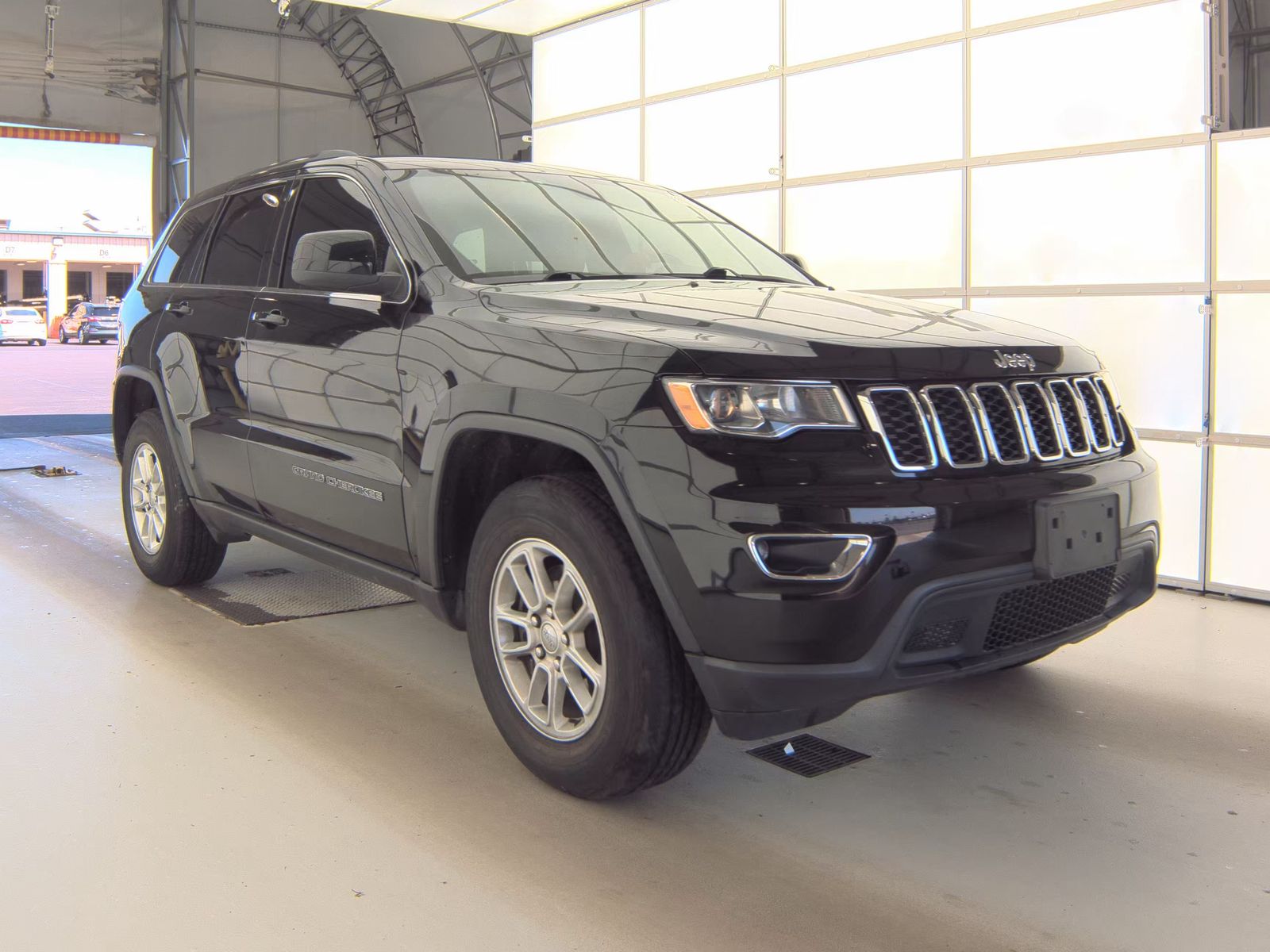 2019 Jeep Grand Cherokee Laredo E Edition AWD