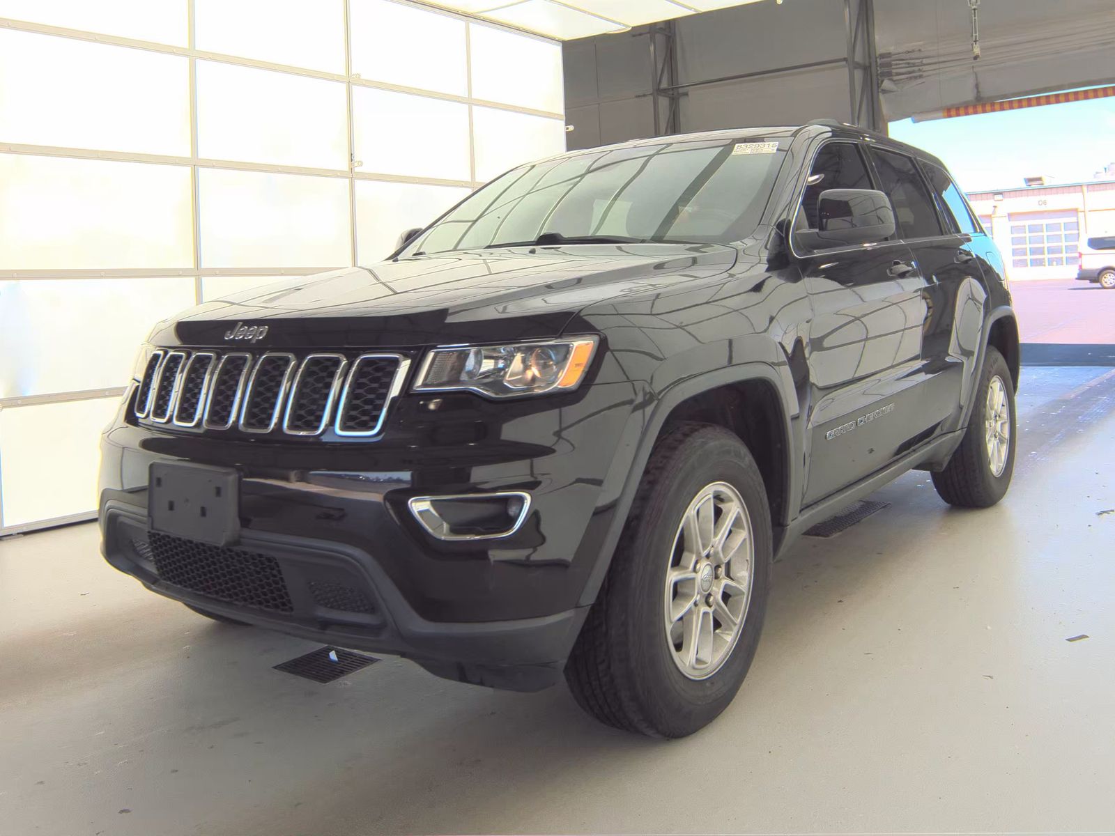 2019 Jeep Grand Cherokee Laredo E Edition AWD