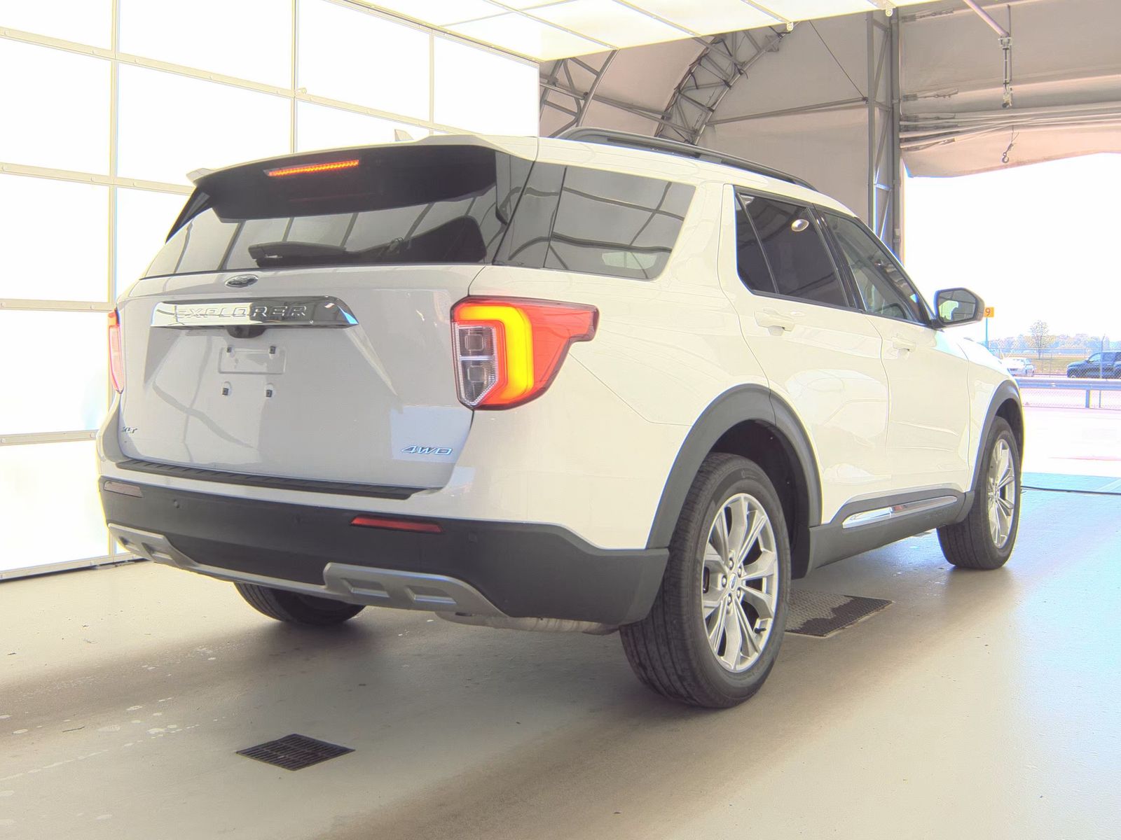 FORD EXPLORER - 6