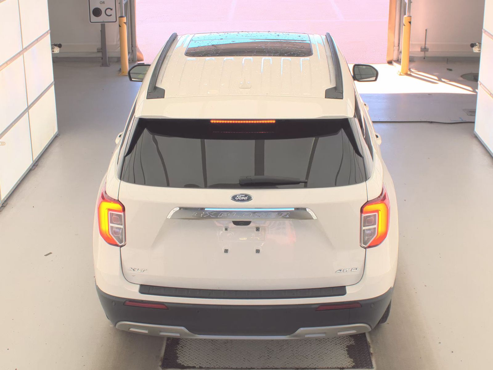 FORD EXPLORER - 7