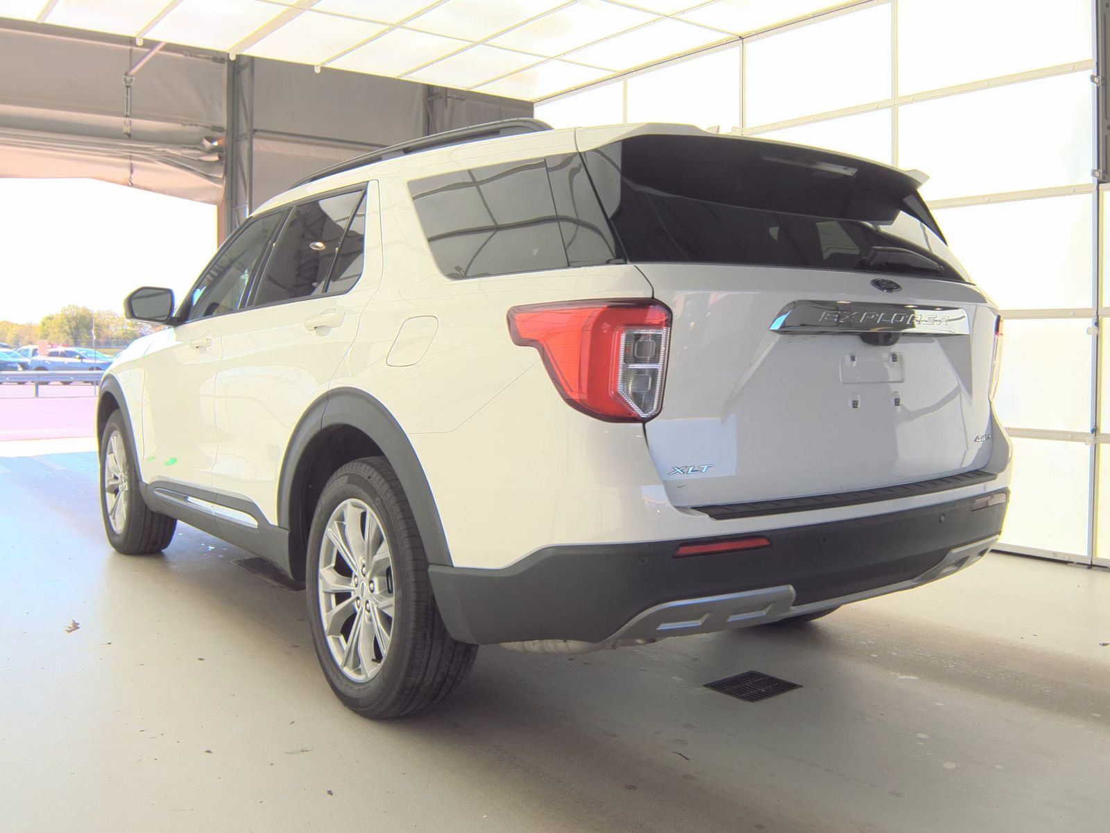 FORD EXPLORER - 9