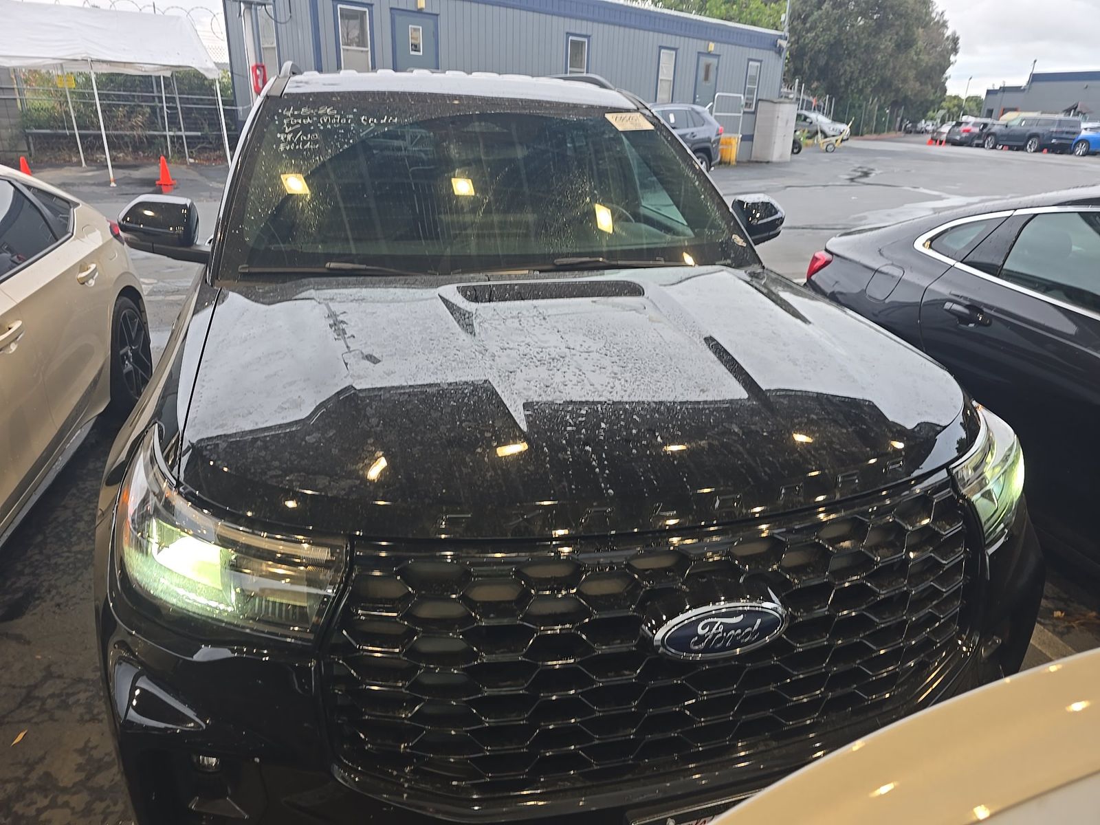 FORD EXPLORER - 3