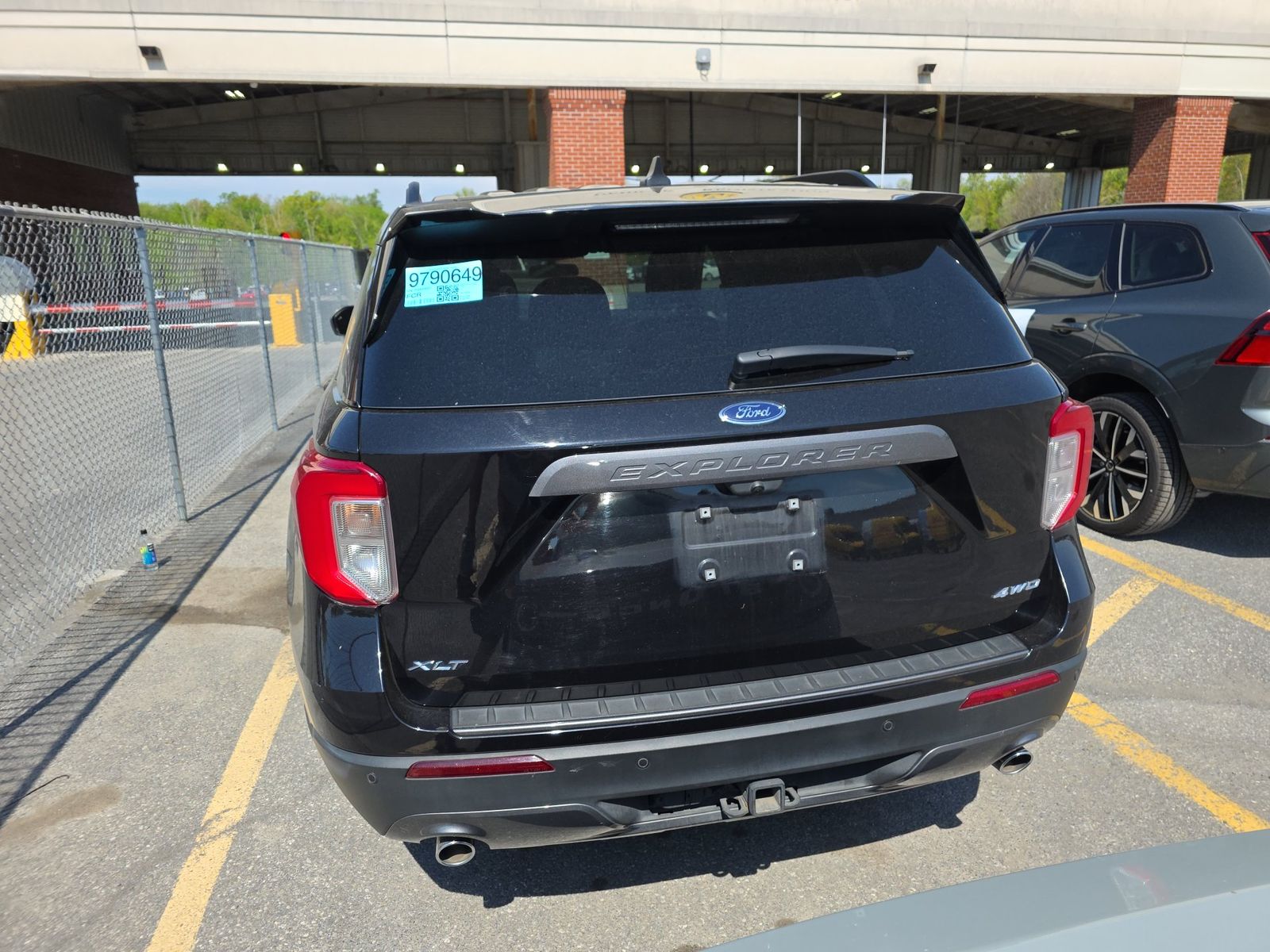 FORD EXPLORER - 6