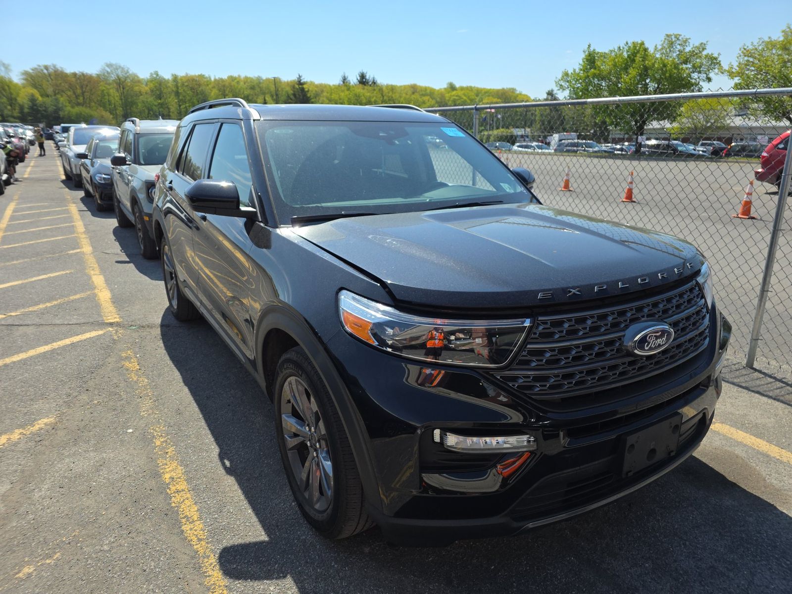 FORD EXPLORER - 4