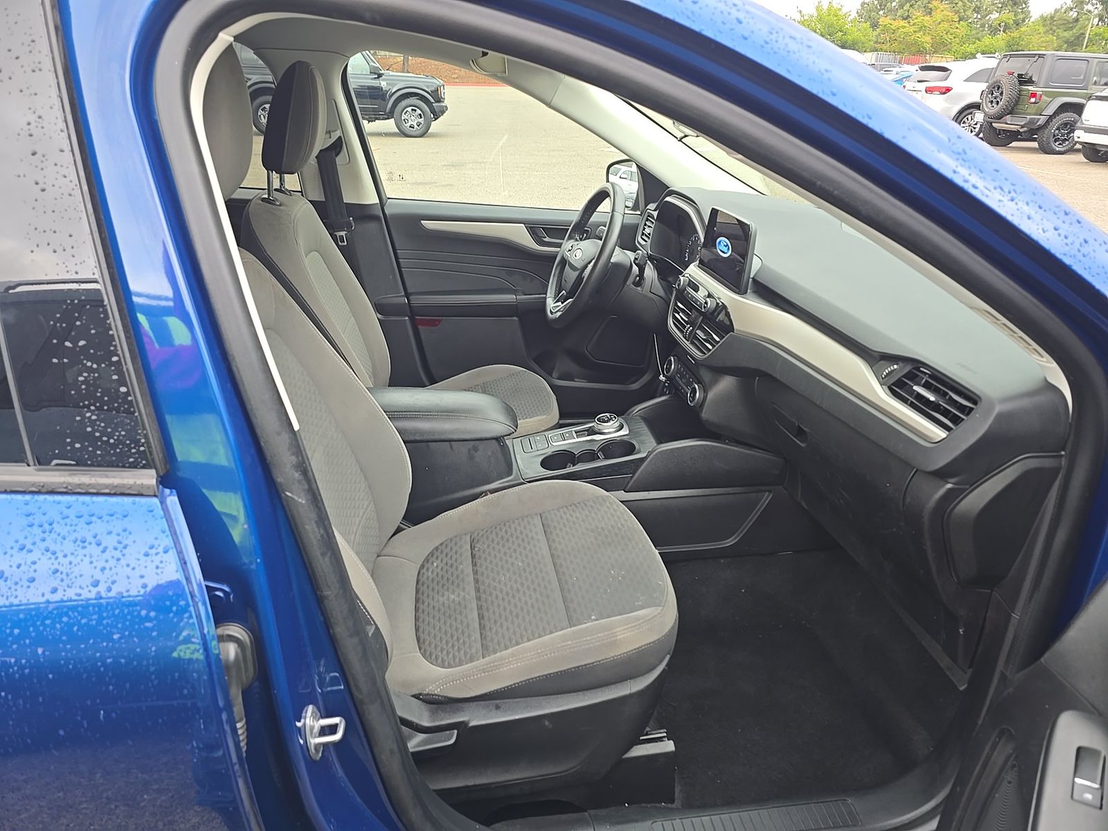 FORD ESCAPE - 9