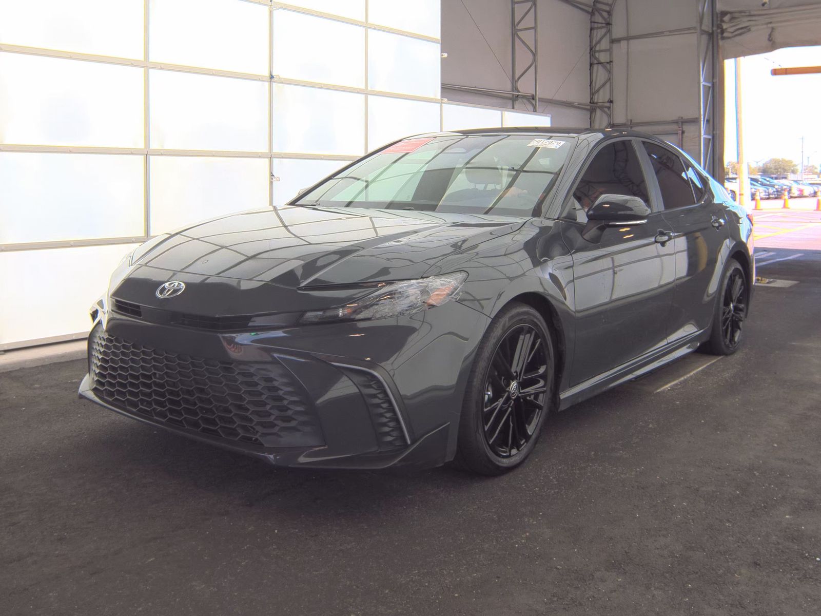 TOYOTA CAMRY - 1