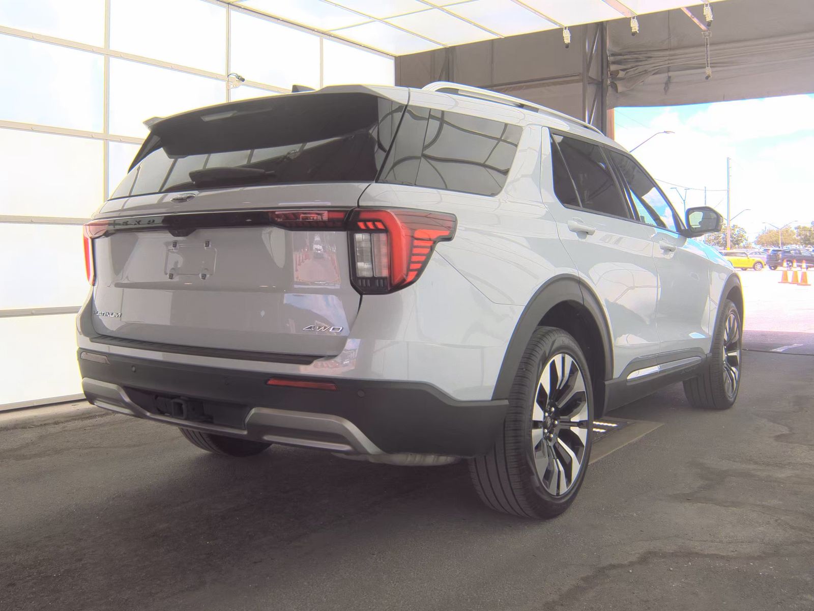FORD EXPLORER - 5