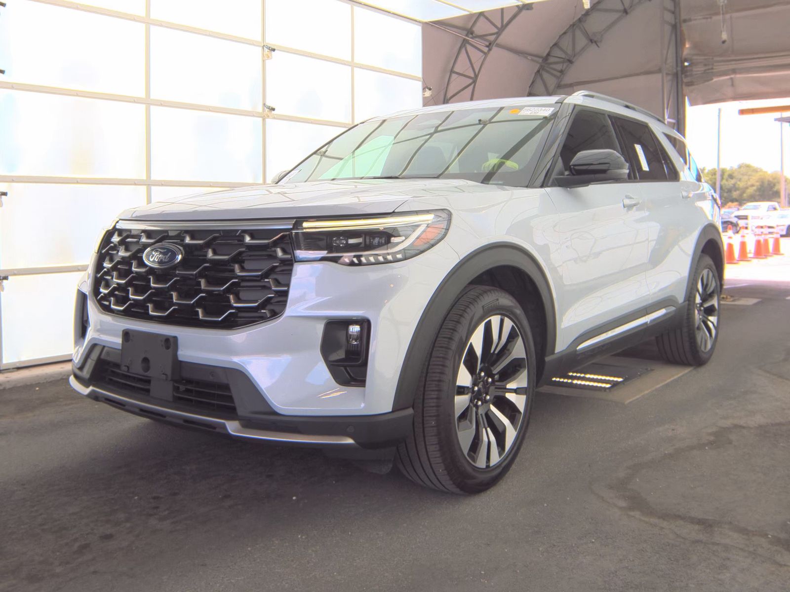 FORD EXPLORER - 1