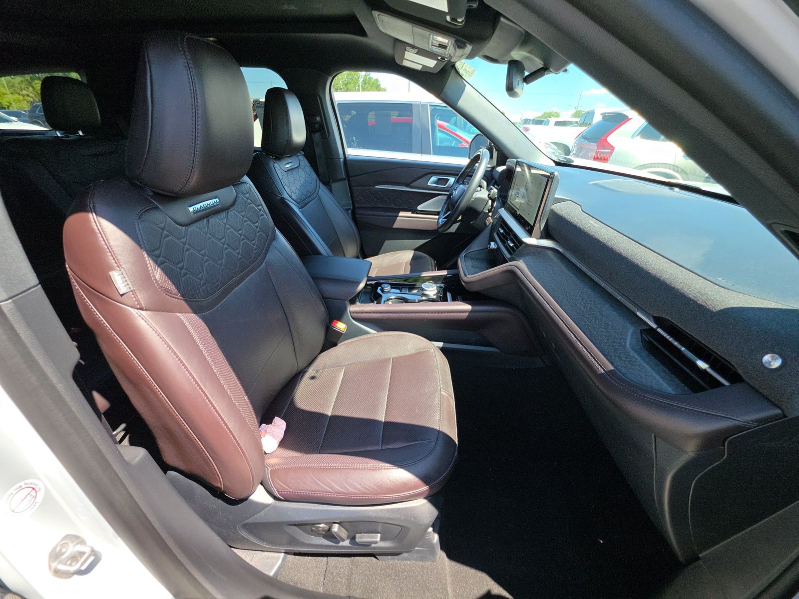 FORD EXPLORER - 9
