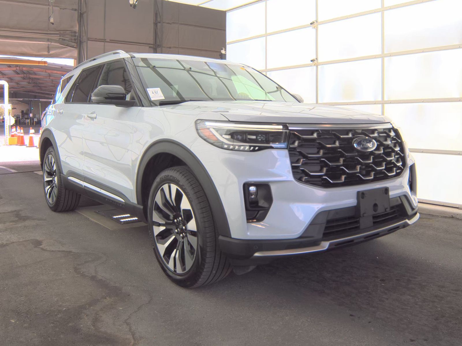 FORD EXPLORER - 4