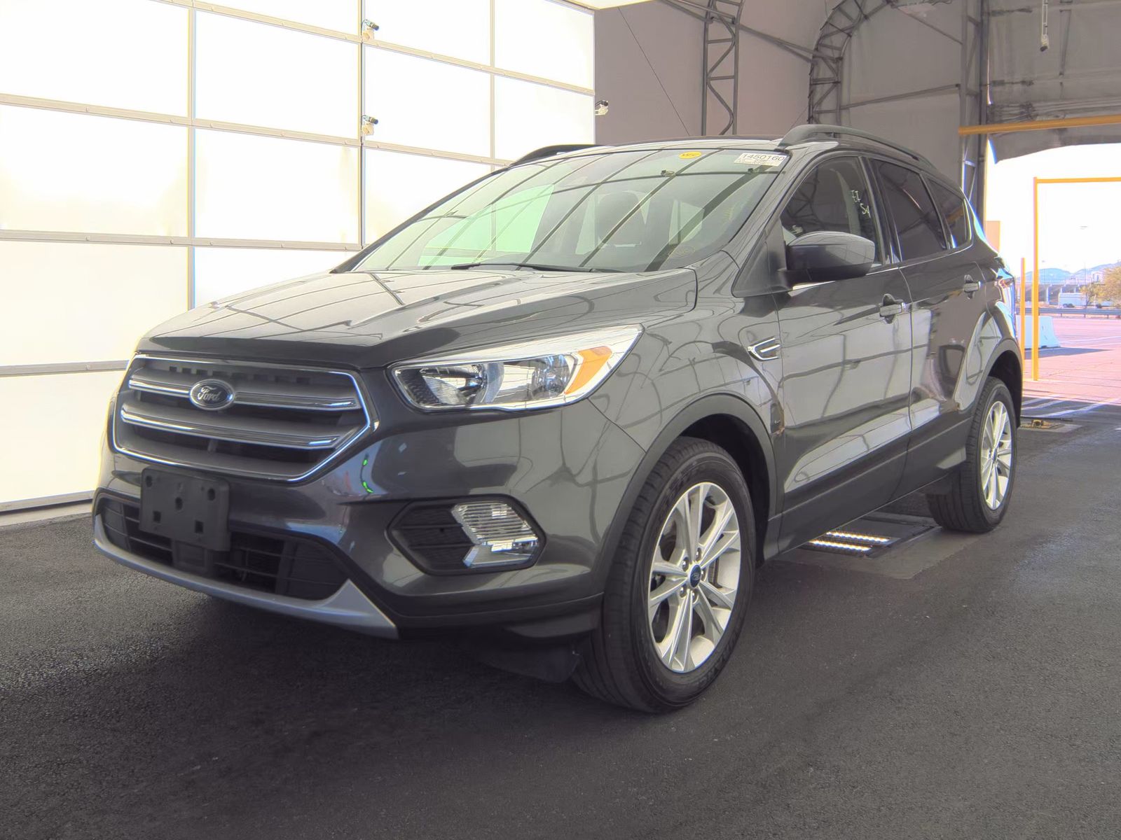 FORD ESCAPE - 1
