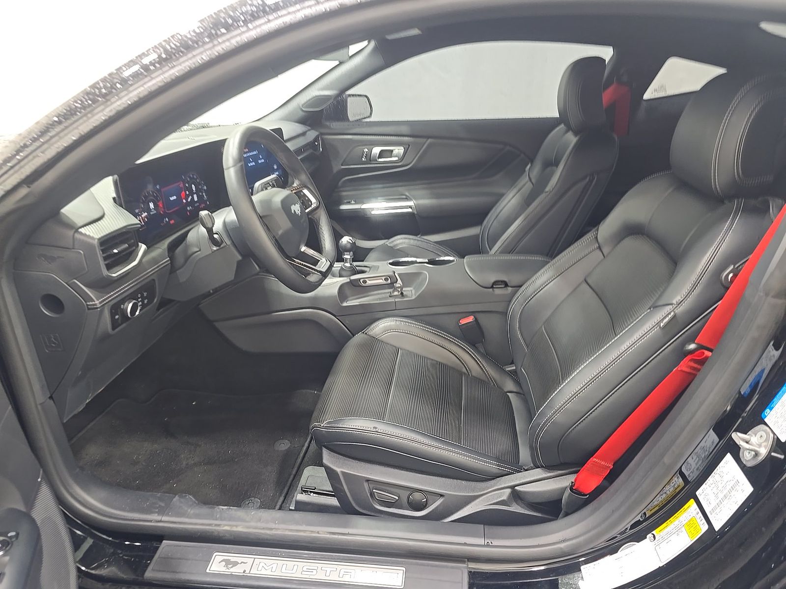 FORD MUSTANG - 8
