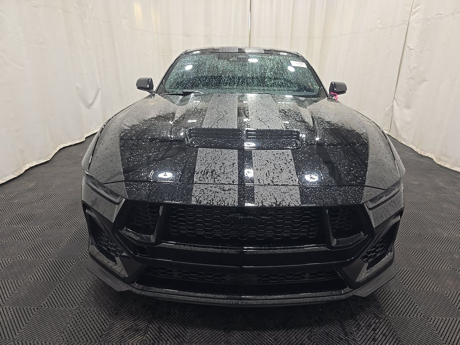 FORD MUSTANG - 3